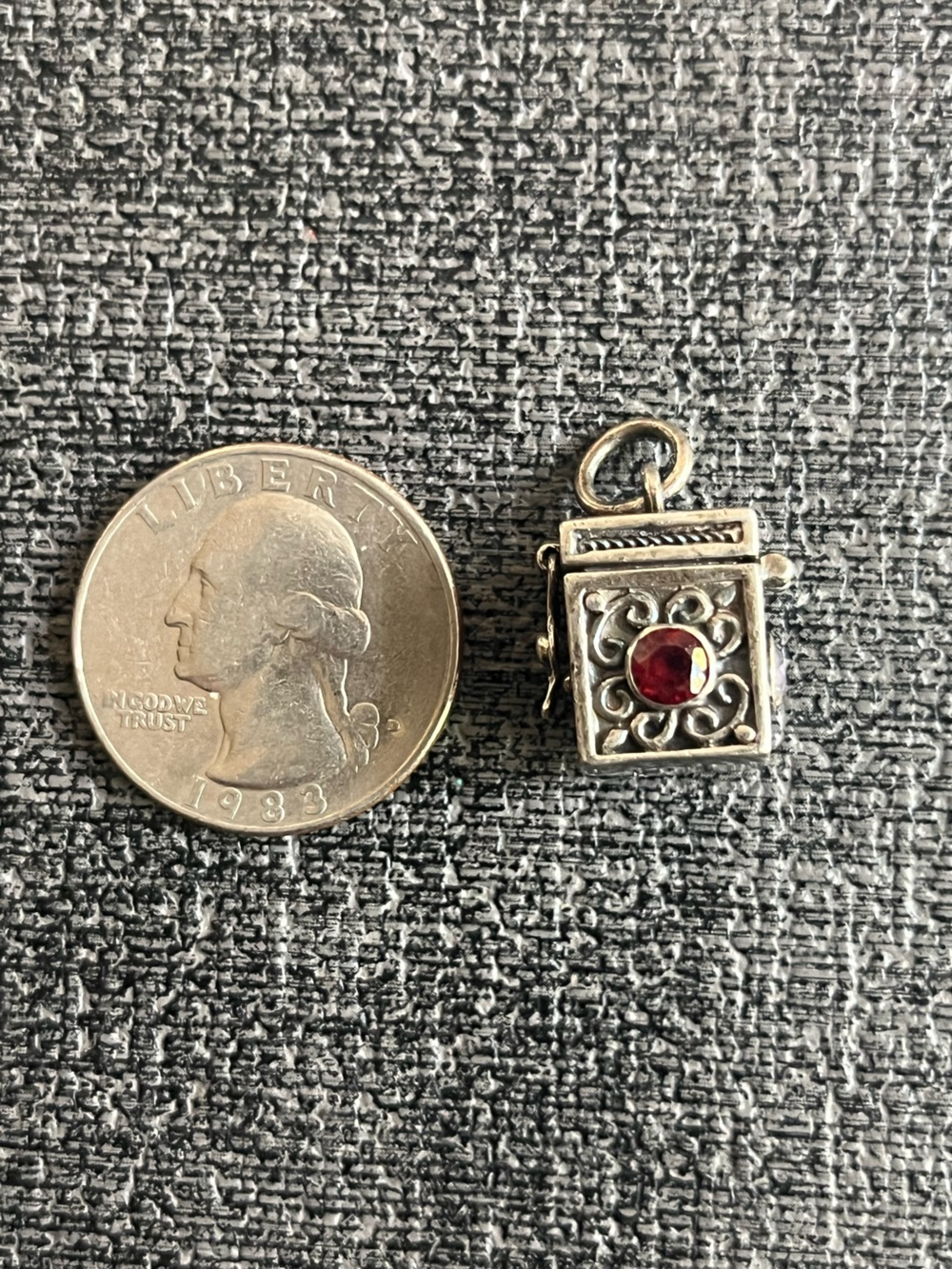 925 prayer box pendant